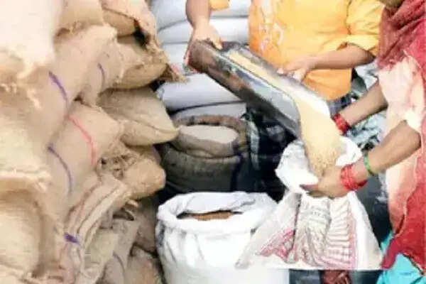 प्रधानमंत्री मोदी ने सार्वजनिक वितरण प्रणाली में सुधार की घोषणा की
