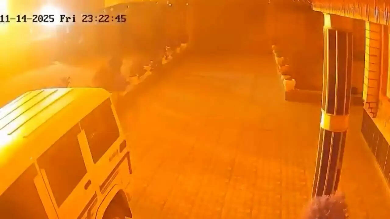 श्रीनगर में बड़ा विस्फोट: 7 की मौत, 30 घायल