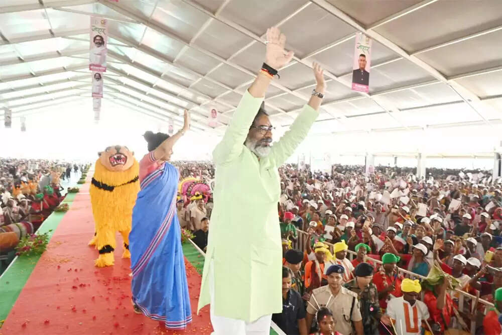 हेमंत सोरेन की पश्चिम बंगाल में राजनीतिक रणनीति