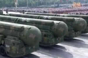चीन ने DF-61 मिसाइल का किया प्रदर्शन, अमेरिका तक पहुंचने की क्षमता