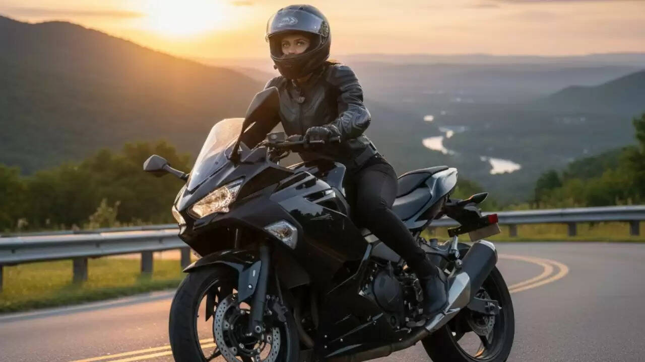 मोटरसाइकल चलाते समय सुरक्षा के महत्वपूर्ण टिप्स