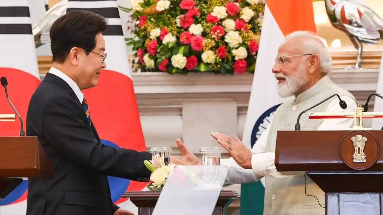 भारत और दक्षिण कोरिया के बीच नई साझेदारी: 50 अरब डॉलर के व्यापार लक्ष्य की घोषणा