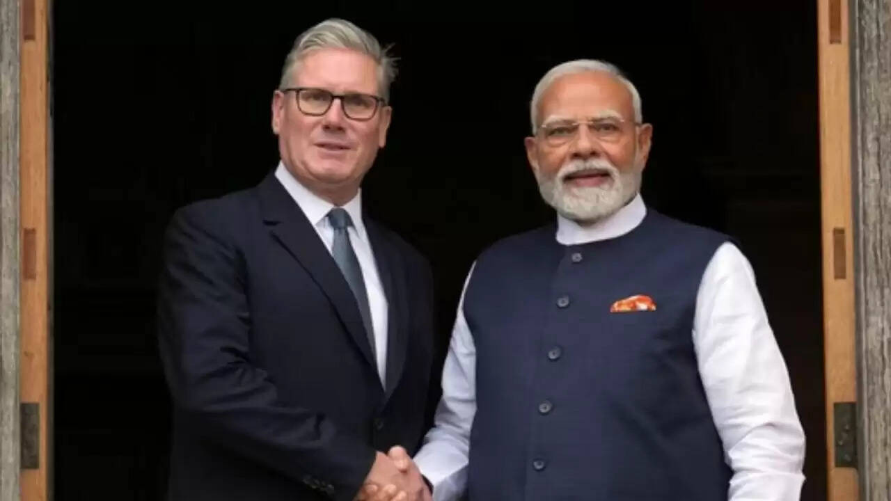 भारत और ब्रिटेन के बीच मुफ्त व्यापार समझौता: पीएम मोदी और स्टार्मर की सफल बैठक