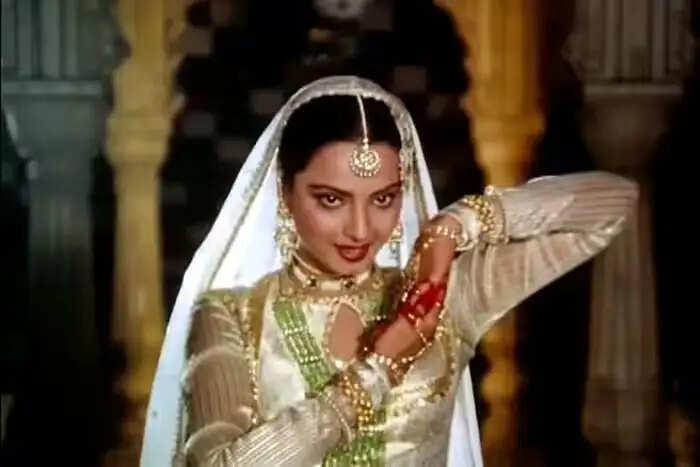 रेखा की शानदार जीवनशैली: सरकारी लाभ और विशेष सुविधाएँ