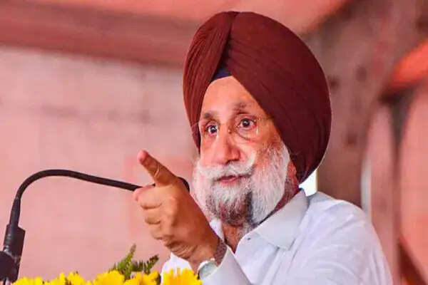 सुखजिंदर सिंह रंधावा ने केंद्र सरकार की आर्थिक नीतियों पर उठाए सवाल