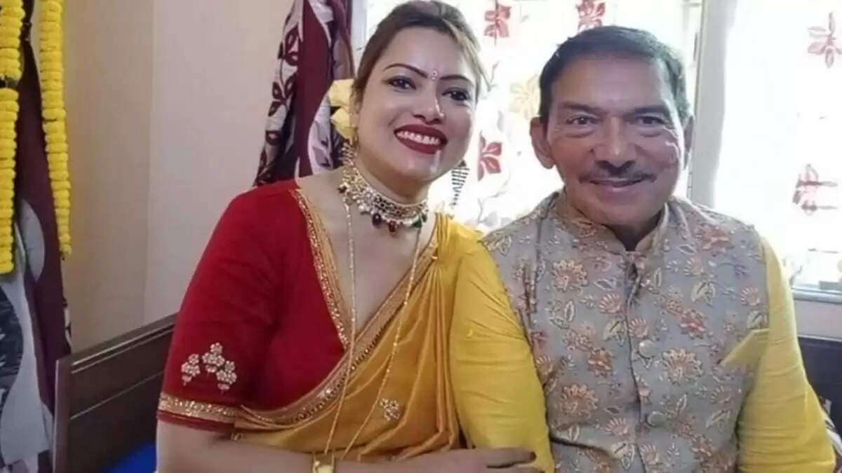 70 साल की उम्र में शादी करने वाले पूर्व क्रिकेट कप्तान की अनोखी कहानी