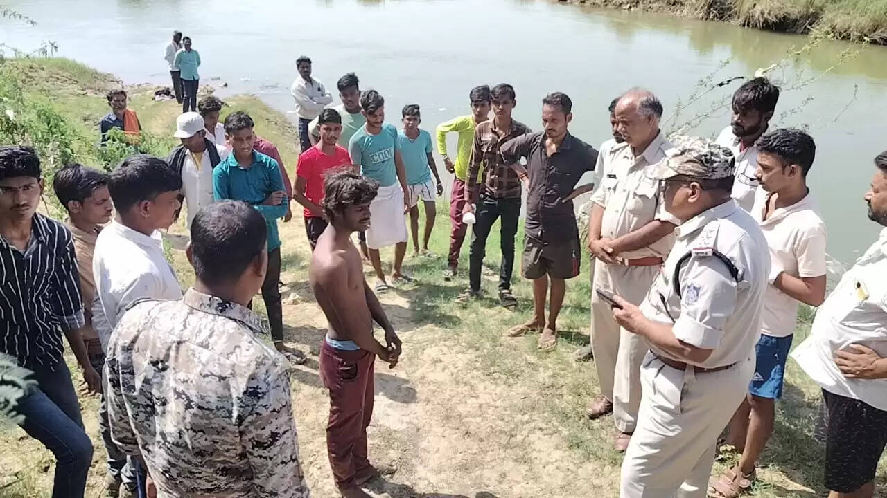 मुरैना: चाचा के साथ नदी में नहाने गए दो भाई डूबे