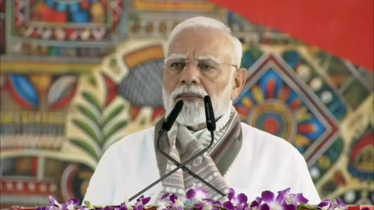 प्रधानमंत्री मोदी का बिहार दौरा: 13000 करोड़ की योजनाओं की घोषणा