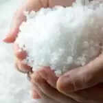 रविवार को नमक दान: सूर्य देवता की कृपा से बदलें किस्मत