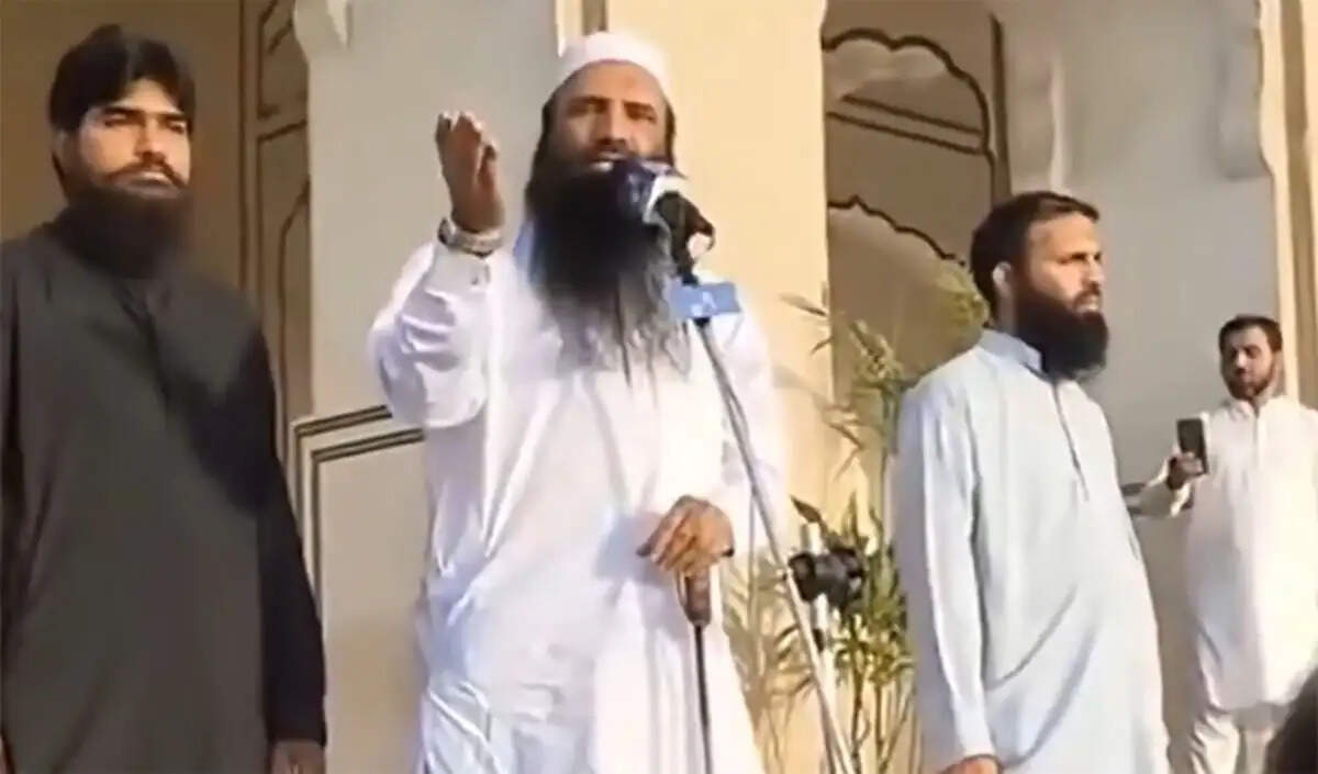 पाकिस्तान में लश्कर के आतंकियों की शहबाज शरीफ को धमकी, इजरायल को मान्यता देने पर चेतावनी