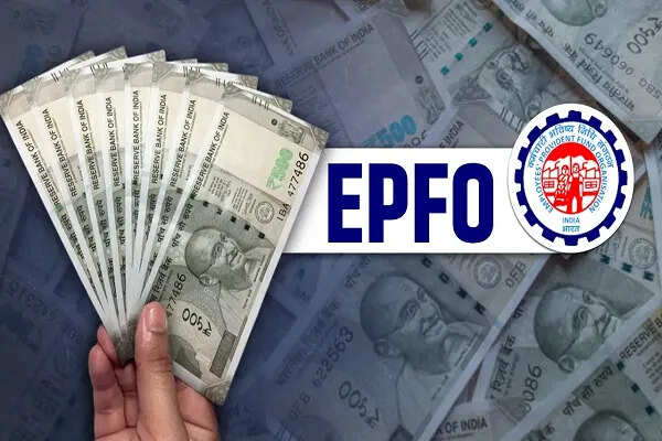 सुप्रीम कोर्ट का बड़ा आदेश: EPF वेतन सीमा बढ़ाने का निर्देश