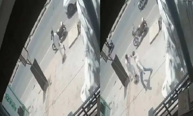 लखनऊ में रियल एस्टेट कारोबारी पर गोलीबारी, CCTV में कैद हुआ हमला