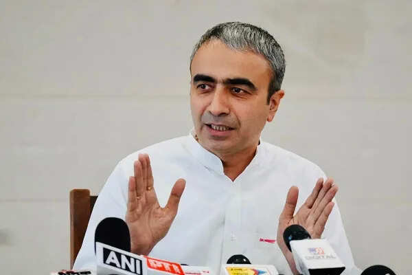 AAP नेता अनुराग ढांडा ने लाडो लक्ष्मी योजना पर बीजेपी को घेरा