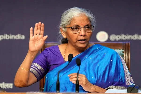 बैंकों के एकीकरण की दिशा में कदम, निर्मला सीतारमण ने दी जानकारी