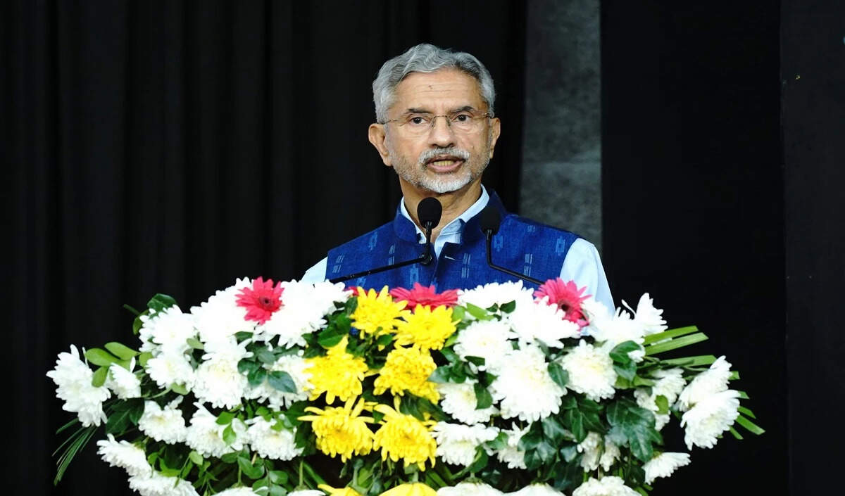 भारत की विदेश नीति: ठोस राष्ट्र हितों की ओर बढ़ता कदम