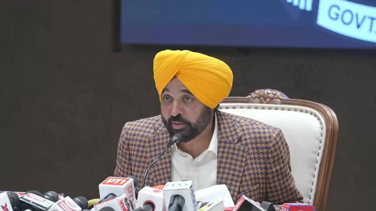 पंजाब के मुख्यमंत्री ने शिरोमणि कमेटी पर कड़ी टिप्पणी की