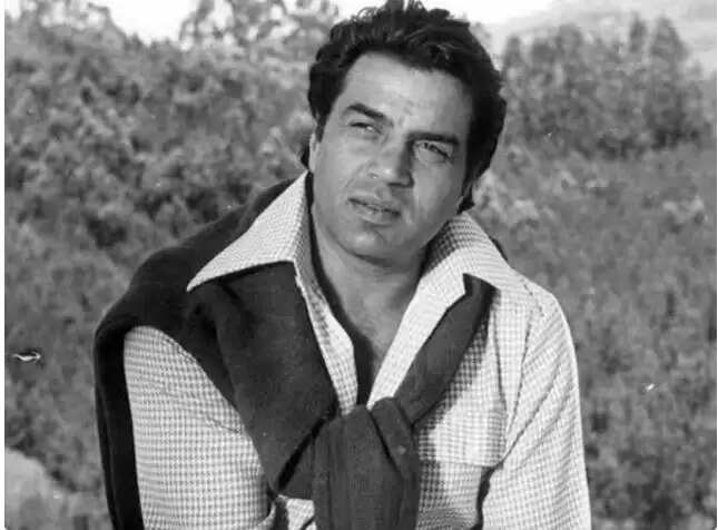 बॉलीवुड के ही-मैन धर्मेंद्र का निधन: सितारों ने दी भावुक श्रद्धांजलि