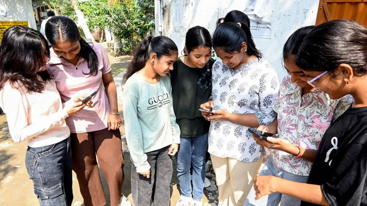 मध्य प्रदेश बोर्ड ने 10वीं और 12वीं के परिणाम जारी किए