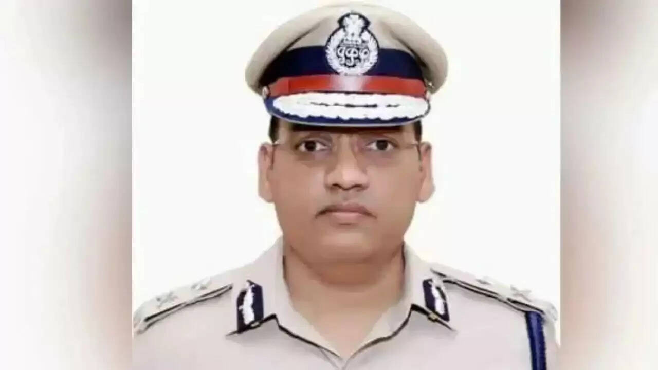 हरियाणा में आईपीएस अधिकारी की आत्महत्या: पत्नी ने लगाए गंभीर आरोप, SIT का गठन