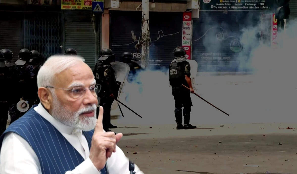 नेपाल में बढ़ती हिंसा पर भारत की चिंता, पीएम मोदी ने की सुरक्षा बैठक