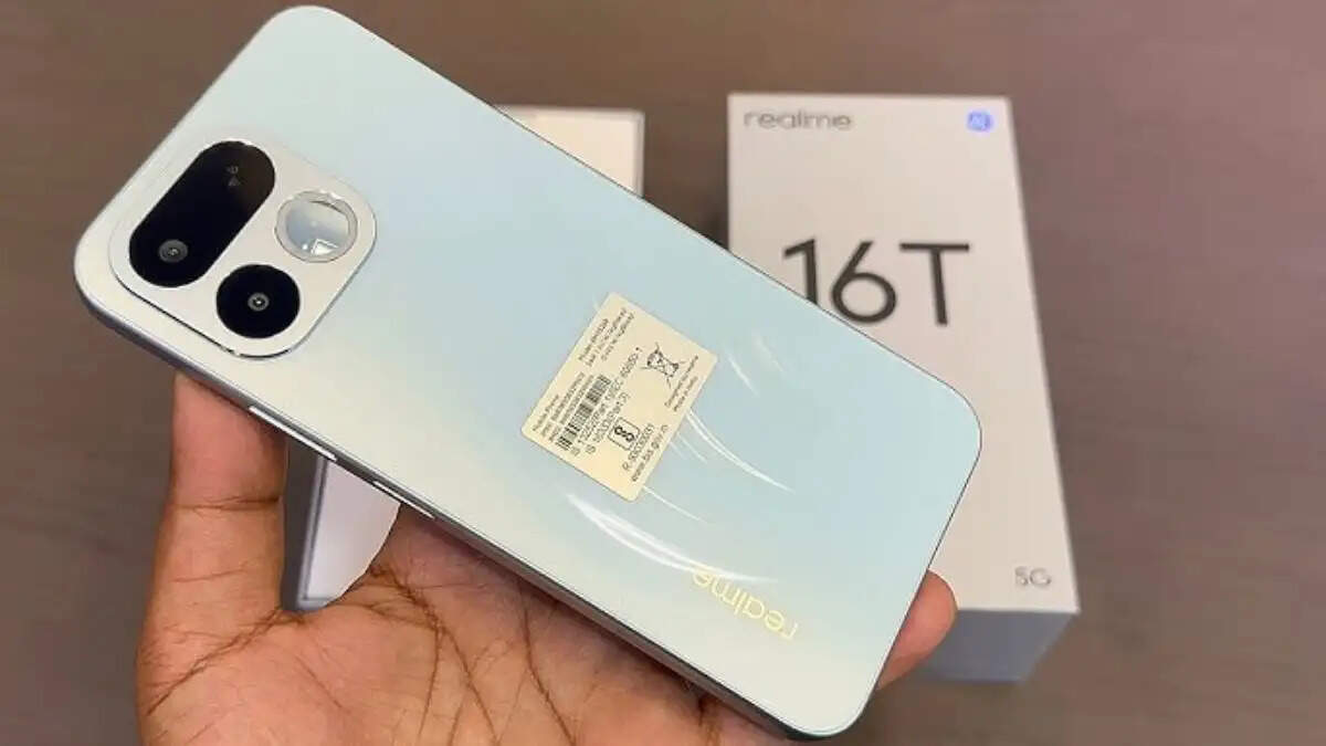 Realme 16T: भारत में लॉन्च, 8000mAh बैटरी और 50MP कैमरा के साथ