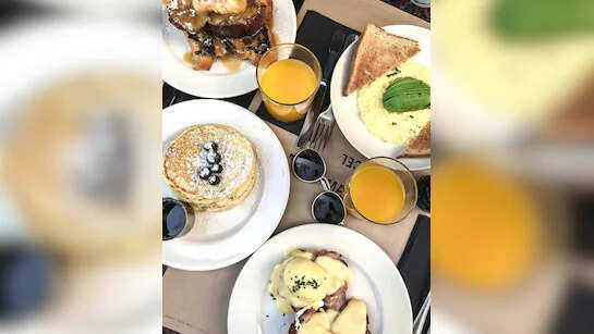 सुबह के नाश्ते में क्या खाएं और किन चीजों से बचें?