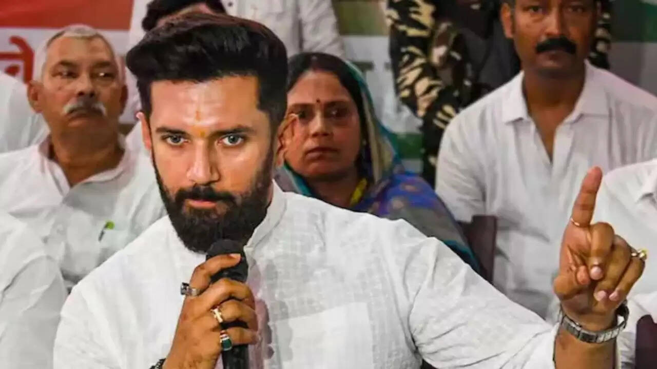 चिराग पासवान ने बिहार विधानसभा चुनाव में भाग लेने की घोषणा की