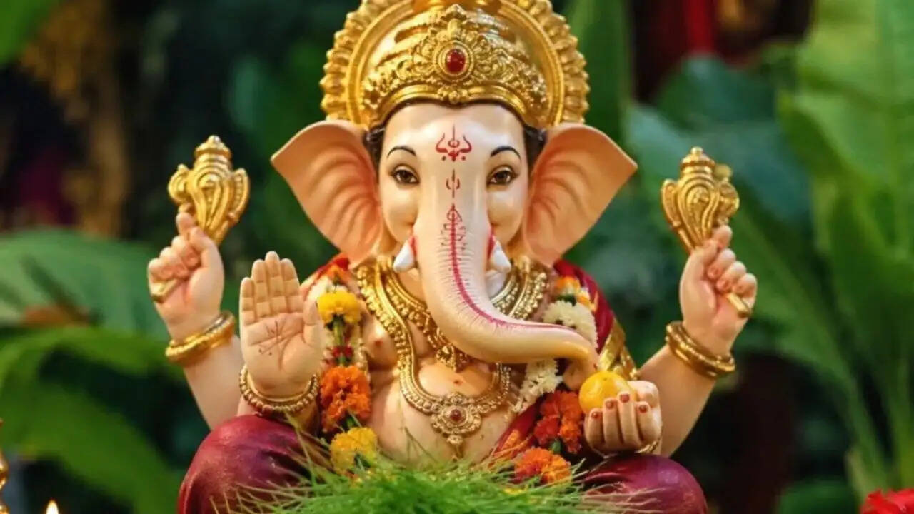 गणेश दूर्वा कथा: दूर्वा का महत्व और चढ़ाने के नियम