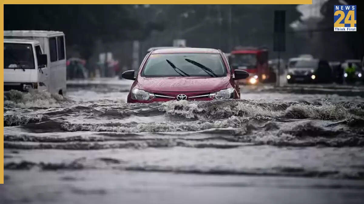 बारिश में कार को सुरक्षित रखने के उपाय: जानें क्या करें