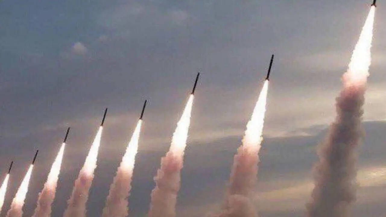 यूएई के पूर्व राजदूत का बयान: पीएम मोदी की भूमिका से ईरान-इजरायल विवाद सुलझ सकता है