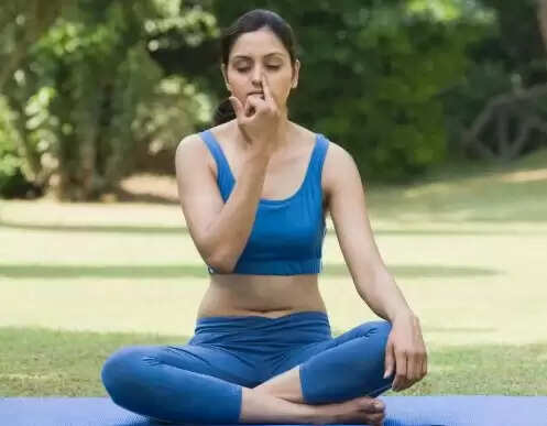 तनाव से राहत पाने के लिए 5 सरल ब्रीदिंग एक्सरसाइज जो आप घर पर कर सकते हैं