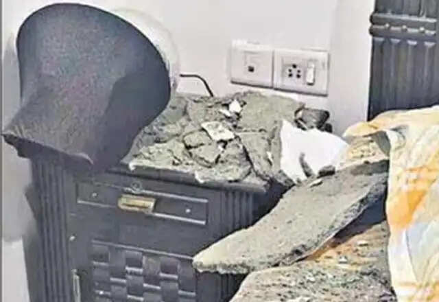 ग्रेटर नोएडा वेस्ट में आवासीय सोसाइटियों की सुरक्षा पर गंभीर चिंताएं
