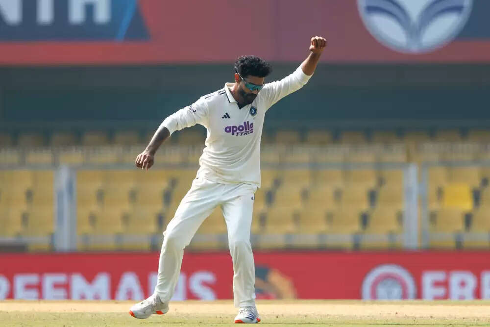 रवींद्र जडेजा ने टेस्ट क्रिकेट में दक्षिण अफ्रीका के खिलाफ 50 विकेट पूरे किए