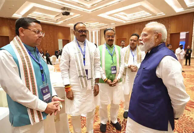उत्तराखंड के मुख्यमंत्री धामी ने पीएम मोदी को दी बधाई, बने सबसे लंबे समय तक सेवा देने वाले प्रधानमंत्री