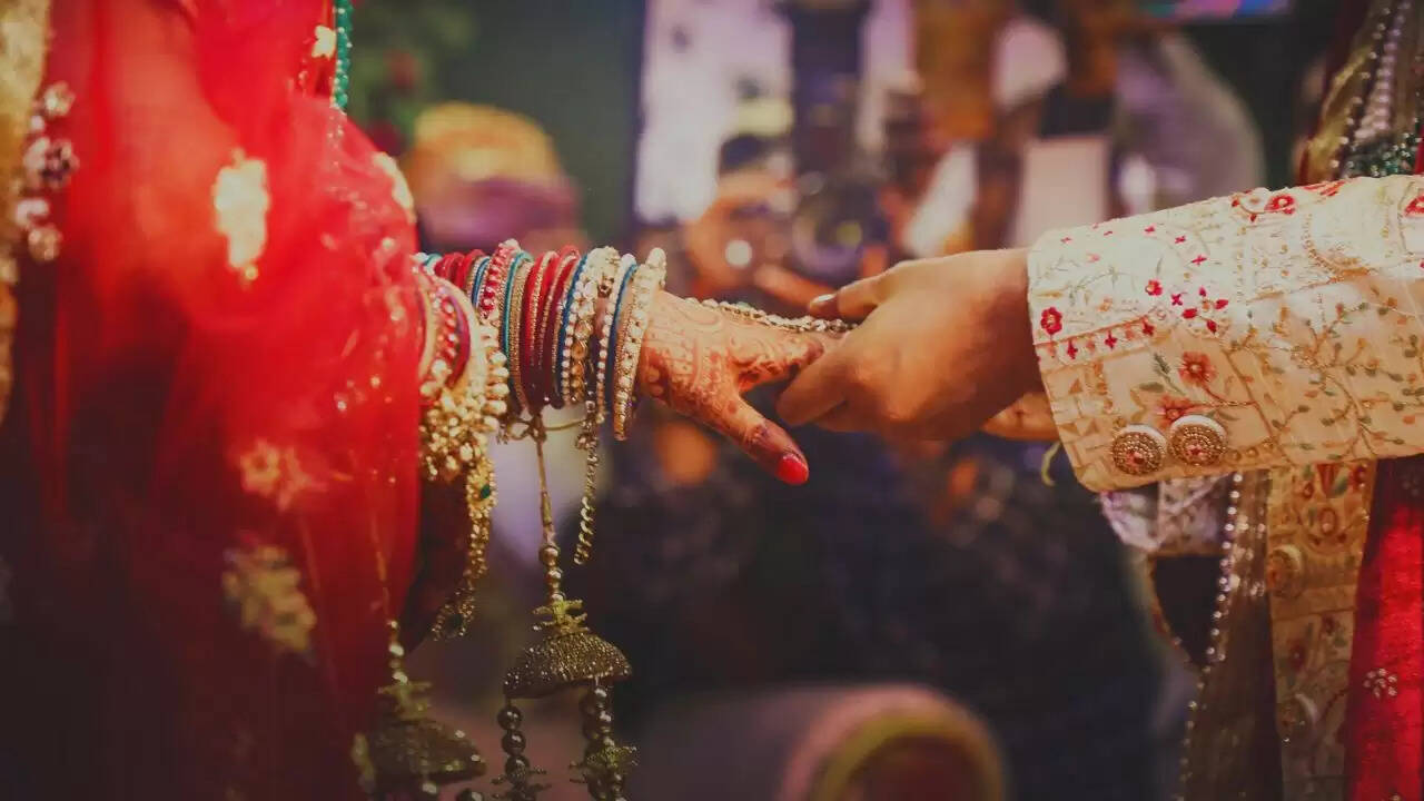 क्या शादी की भी होती है एक्सपायरी डेट? काजोल के बयान ने मचाई हलचल