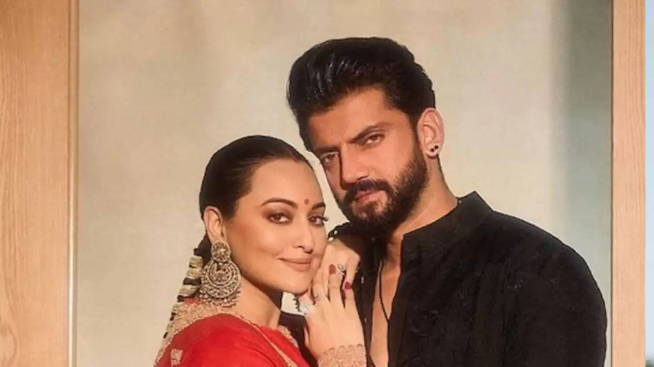 सोनाक्षी सिन्हा ने प्रेग्नेंसी की अफवाहों पर किया मजेदार खुलासा, जहीर के साथ शेयर की चैट