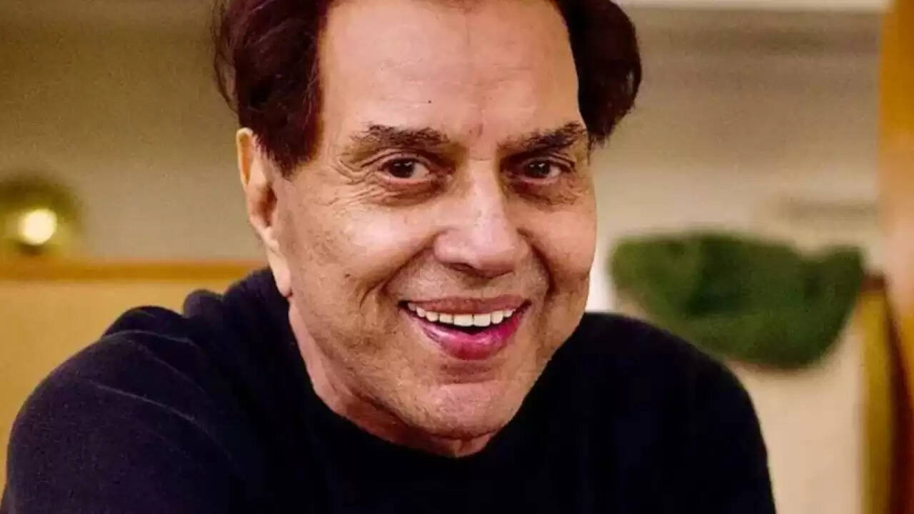 धर्मेंद्र की सेहत में सुधार, परिवार ने दी खुशखबरी