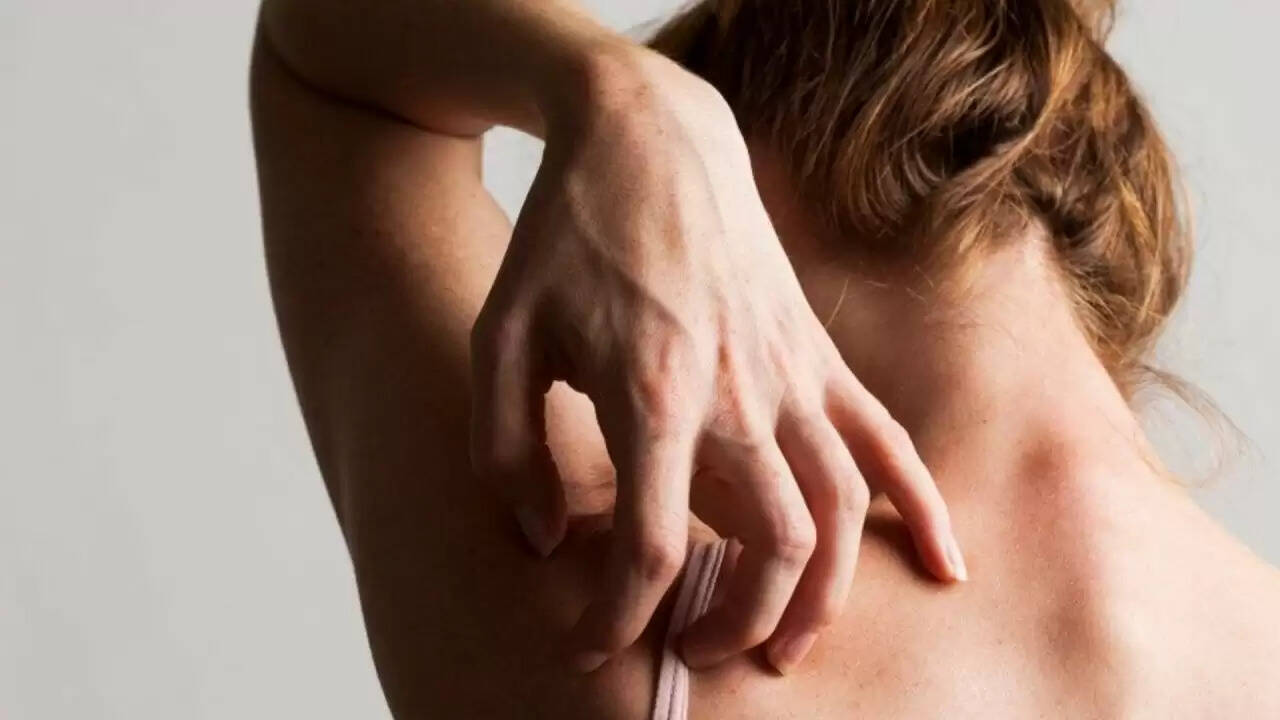 अमेरिका में अनोखी नौकरियों की बढ़ती मांग: पीठ खुजाने की जॉब