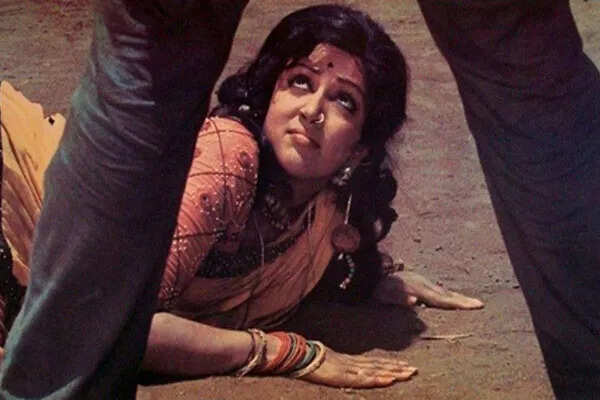 हेमा मालिनी ने 'शोले' की 50वीं वर्षगांठ पर साझा की यादें