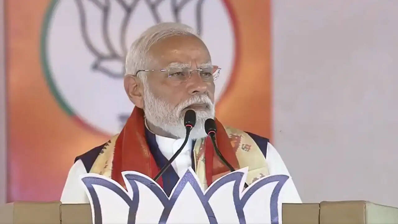 प्रधानमंत्री मोदी का पेट्रोल और गैस के संयम से उपयोग का आह्वान