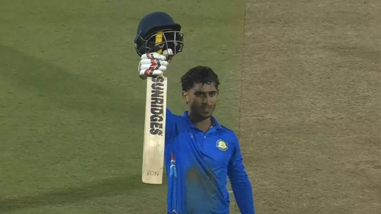 अमन मोखाड़े का विजय हजारे ट्रॉफी में शानदार प्रदर्शन