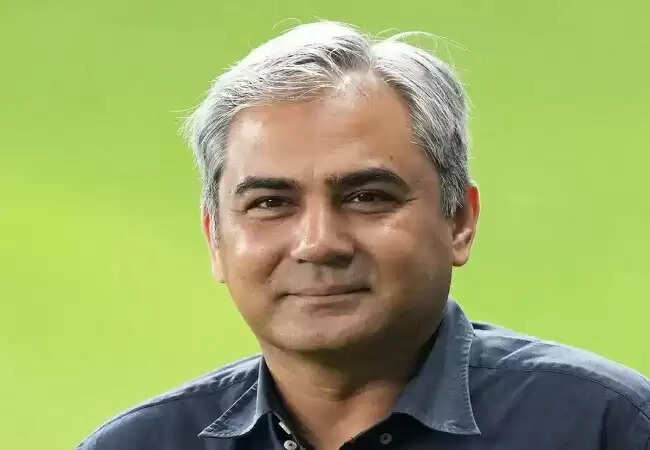 एशिया कप 2025: मोहसिन नकवी ने भारत से मांगी माफी, ट्रॉफी विवाद बढ़ा