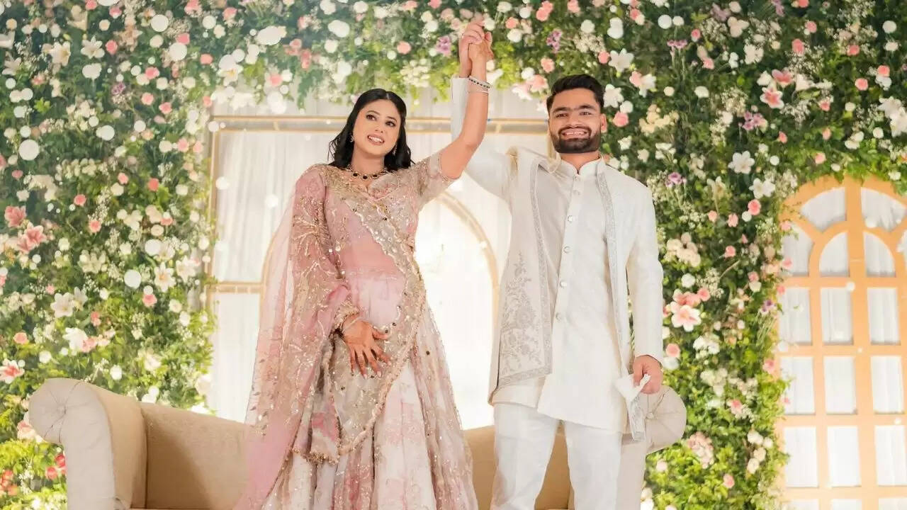 रिंकू सिंह की सगाई के बाद चुनाव आयोग का बड़ा फैसला