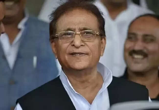 आजम खान की 23 महीने बाद रिहाई, जुर्माना जमा होने के बाद मिली आजादी