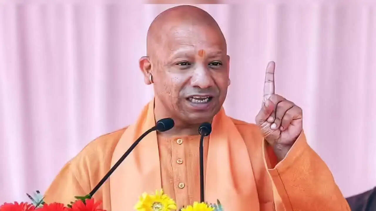 योगी आदित्यनाथ ने नोएडा में अंधविश्वास को कैसे किया खत्म?