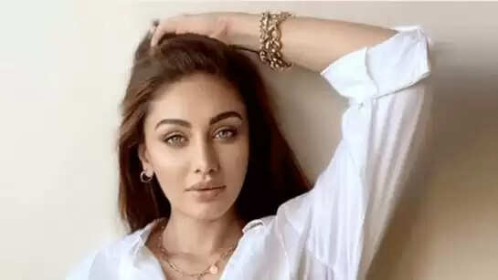 Shefali Jariwala की अचानक तबीयत बिगड़ने से अस्पताल में मौत