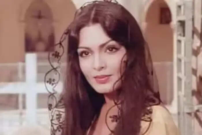 परवीन बाबी की प्रेम कहानी: प्यार में पागलपन की हदें