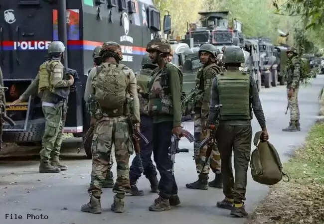 उधमपुर में आतंकियों के साथ मुठभेड़: एक जवान शहीद, ऑपरेशन जारी