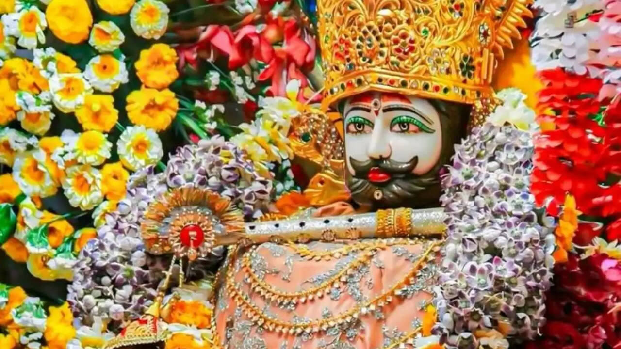 खाटू श्याम मंदिर में भक्तों की उमड़ी भीड़, विशेष ट्रेन सेवा शुरू