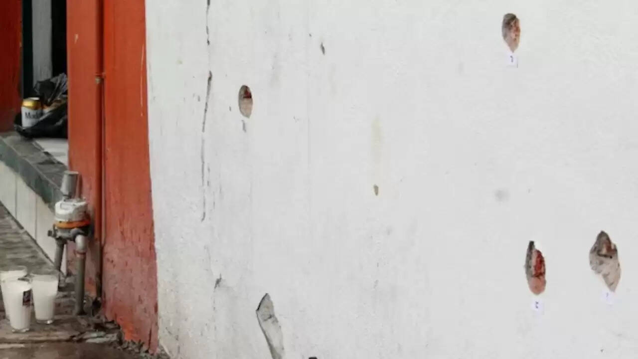 मेक्सिको में धार्मिक समारोह के दौरान गोलीबारी, 12 की मौत